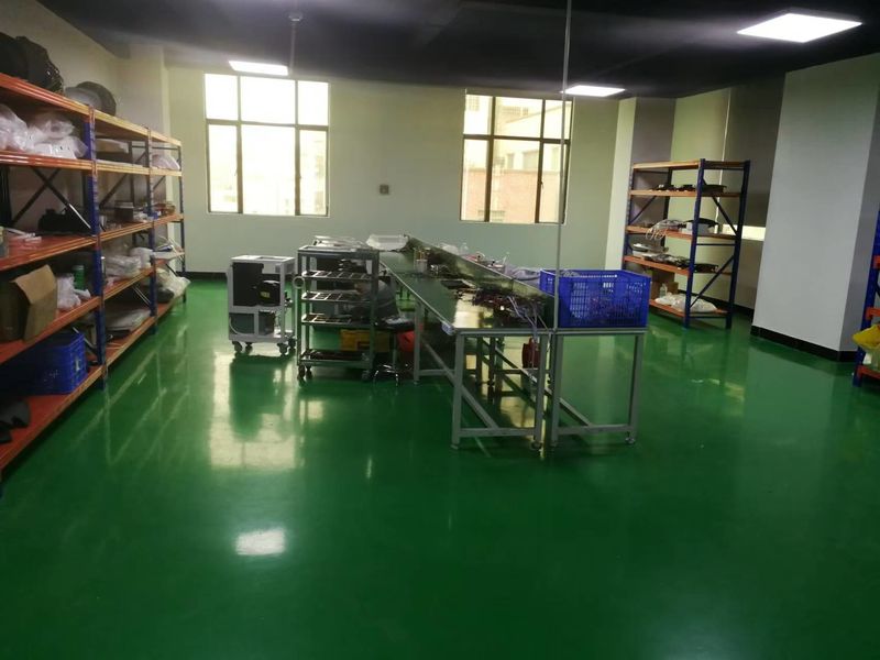 Guangzhou Lizhirun Technology Development Co., Ltd linha de produção do fabricante